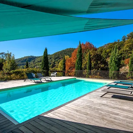 Pet Friendly In Genestelle