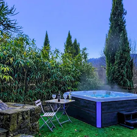 Pet Friendly In * Genestelle